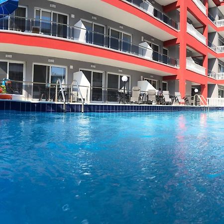 Red Luxury Aqua Aparthotel Paralía Exterior foto